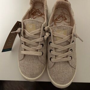 Roxy Cream Sneakers with Linen Texture and Rubber Sole